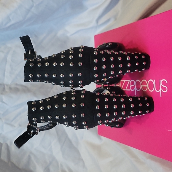 ShoeDazzle Stassi Black Silver Studded Heels - Picture 5 of 6